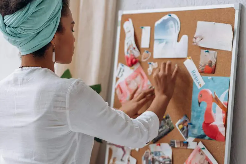 How to Create a Vision Board That Truly Inspires Your Goals